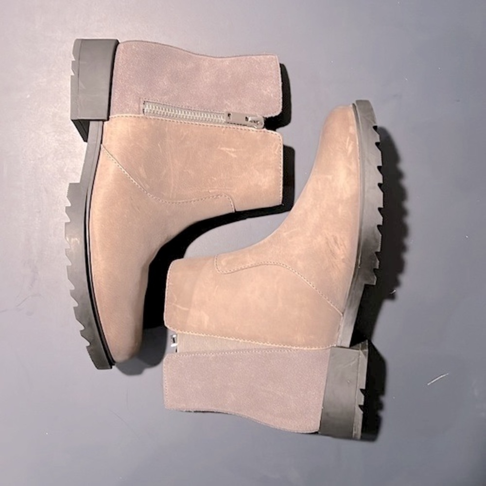 Sorel Emelie II Zip Ankle Boots Gray 8.5